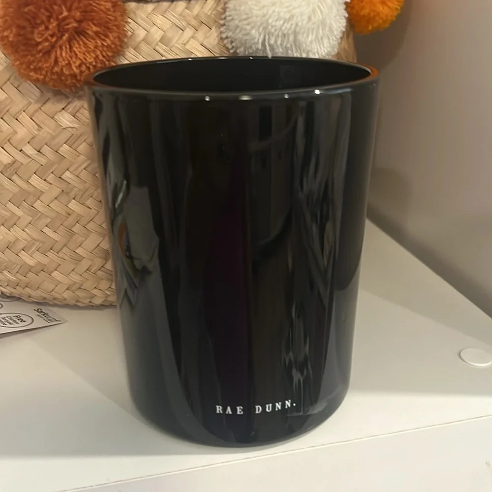 Rae Dunn.. 💄💄Make up holder
